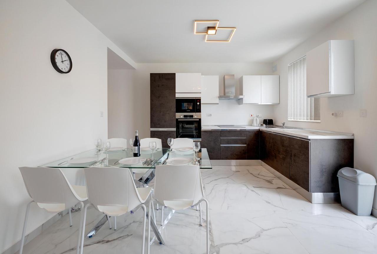 Stylish 2Br Apartment In Central St Julians San Ġiljan Extérieur photo